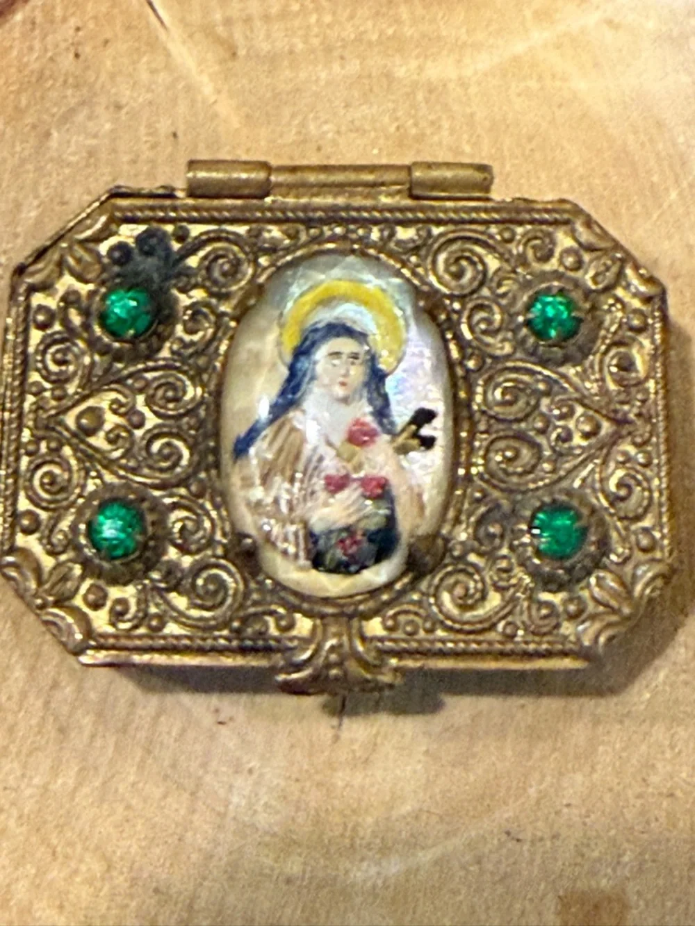 Antq Brass Rhinestone
Rosary Holder Trinket Box St.
Therese Of Lisieux Jewele - Picture 6 of 9